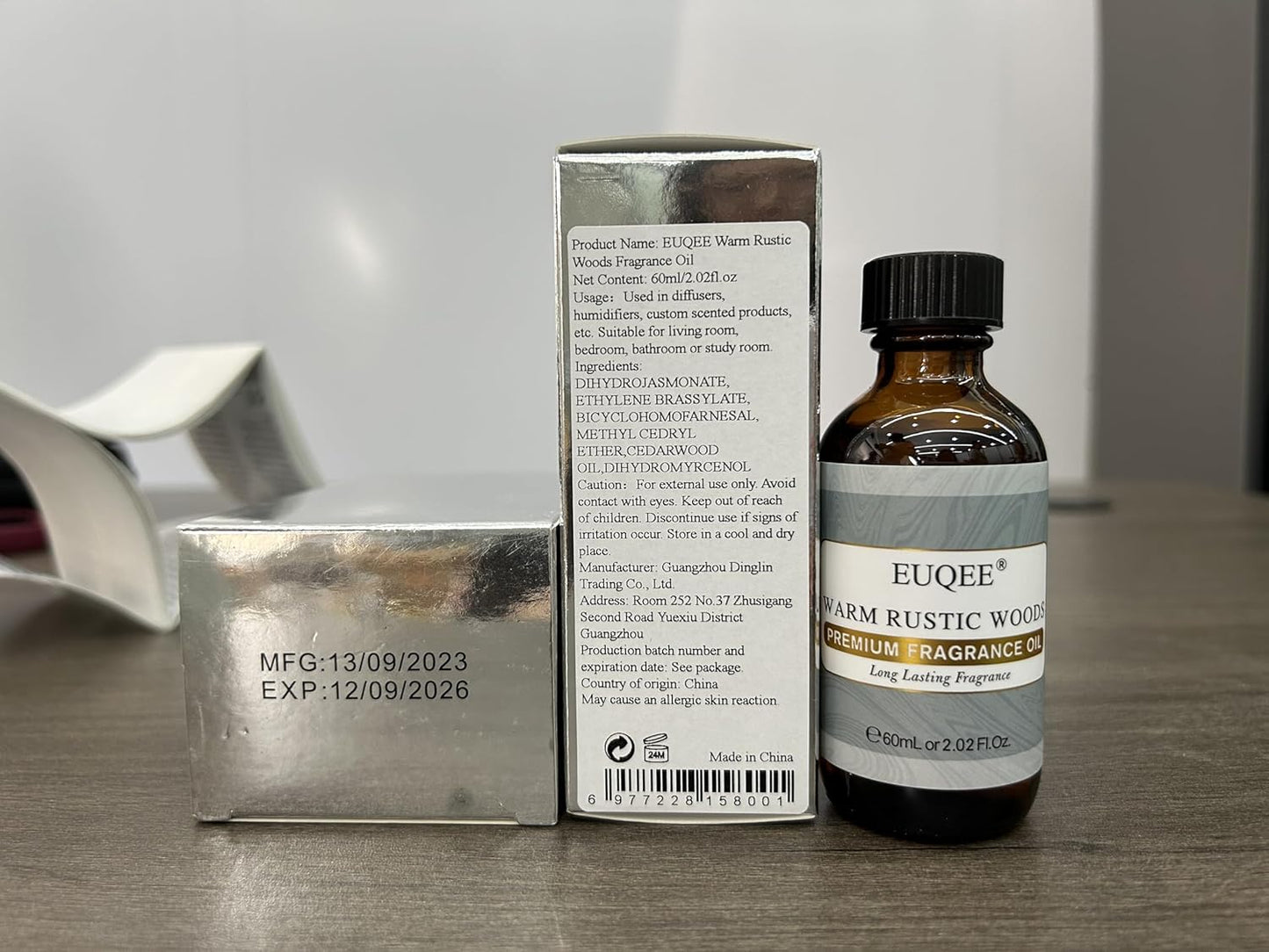 Šiltas kaimiško miško kvapo aliejus. Aukščiausios kokybės kvapo eterinis aliejus, 60 ml su stikliniu lašintuvu, skirtas difuzoriui, muilui „pasidaryk pats“, žvakėms gaminti